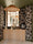 Papier peint Les Commères Kaki posé dans un coin café, plafond et boiseries vert foncé