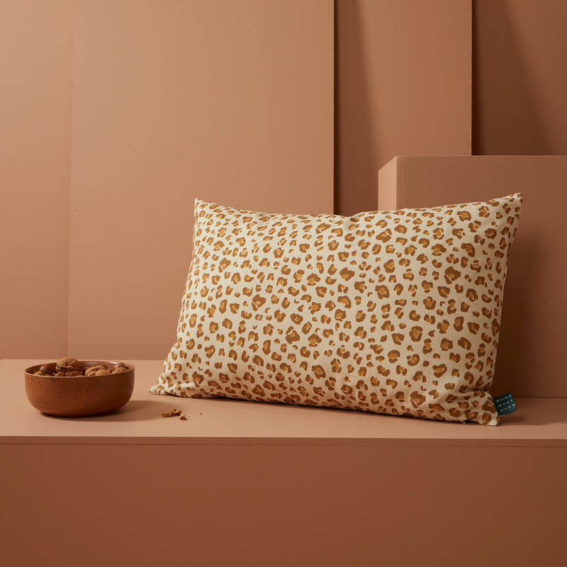 Coussin rectangulaire " Pause café " - Léopard camel
